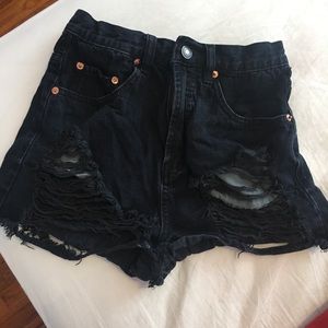 ❌⭕️SOLD Black High Waist Denim Shorts Small